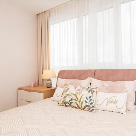 Harmony Delux -free Parking בורגאס